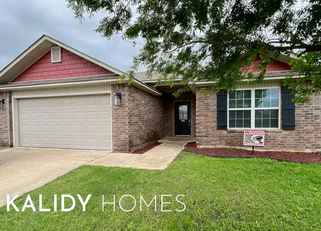 Property at 2908 Cider Mill Ln, Yukon, OK, 73099, 4 beds, 2 baths, [object Object]