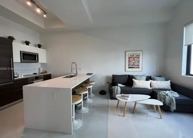 Property at 301 Altara Ave #202, Coral Gables, FL, 33146, 1 bed, 1 bath, [object Object]