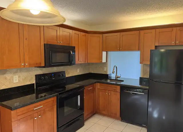 Property at 3733 Carambola Cir N Unit 3733, Coconut Creek, FL, 33066, 3 beds, 2.5 baths, [object Object]