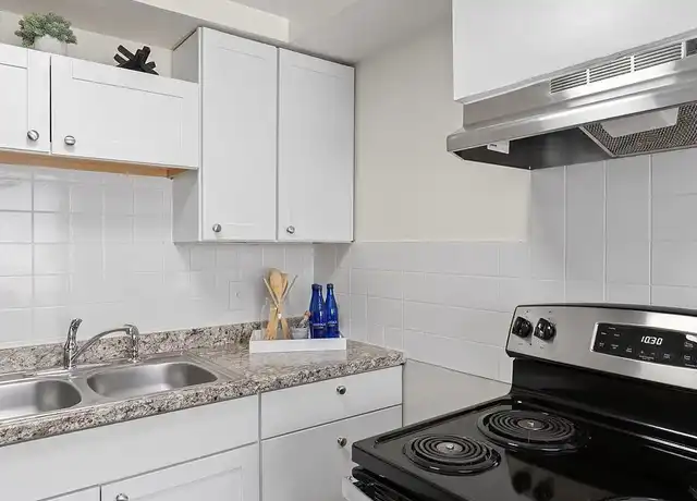 Property at Park 29 - Park Portfolio - 4249 76th Ave N, Pinellas Park, FL, 33781, 2 beds, 1 bath, [object Object]