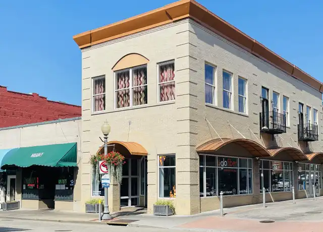 Property at 100 Kirk Ave SE Unit 2B, Roanoke, VA, 24011, 1 bed, 1 bath, [object Object]