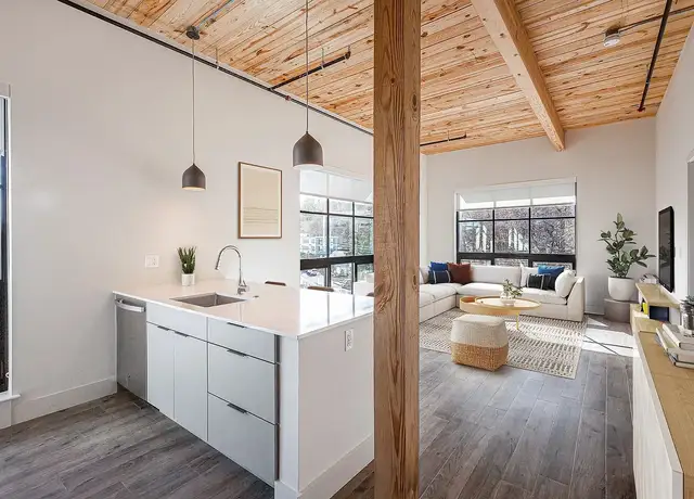 Photo of 99 Washington St, Melrose, MA 02176