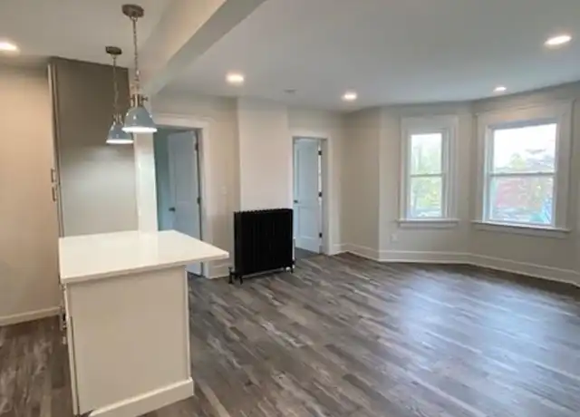 Property at 120 Clinton Ave Unit 2FL, Nyack, NY, 10960, 3 beds, 1 bath, [object Object]