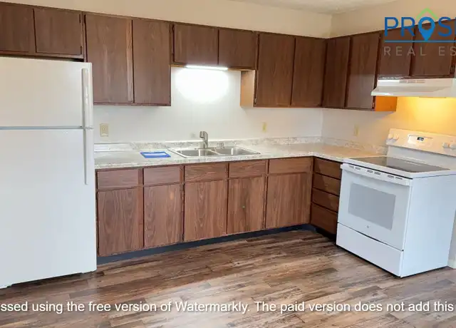 Property at 2316 Golf Rd Unit 3, Eau Claire, WI, 54701, 2 beds, 1 bath, [object Object]
