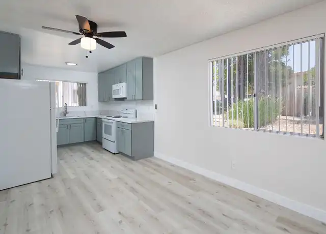 Property at 12500 Oak Knoll Rd Unit 05, Poway, CA, 92064, 2 beds, 1 bath, [object Object]