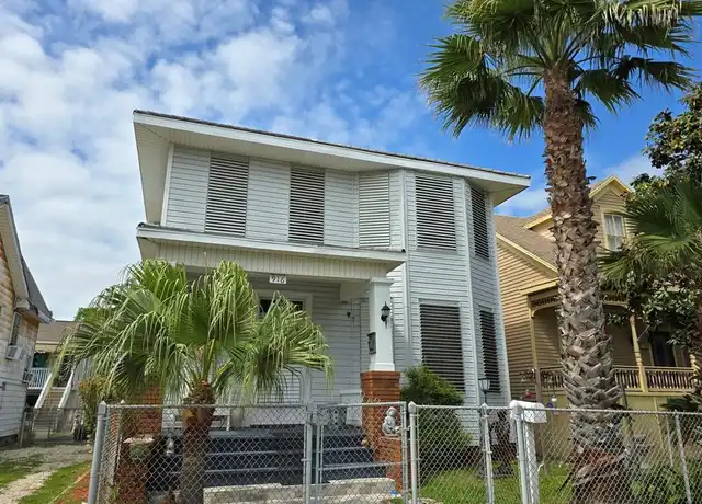 Property at 916 Avenue H Unit Down, Galveston, TX, 77550, 1 bed, 1 bath, [object Object]