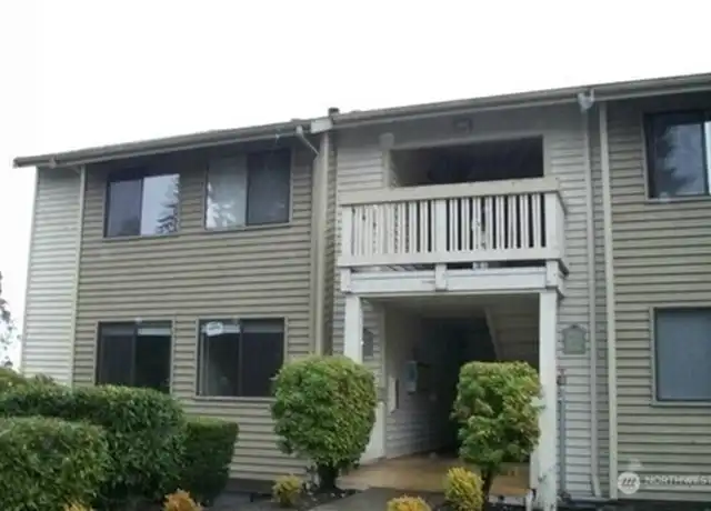 Property at 1725 W Sunn Fjord Ln Unit J-101, Bremerton, WA, 98312, 2 beds, 1.5 baths, [object Object]