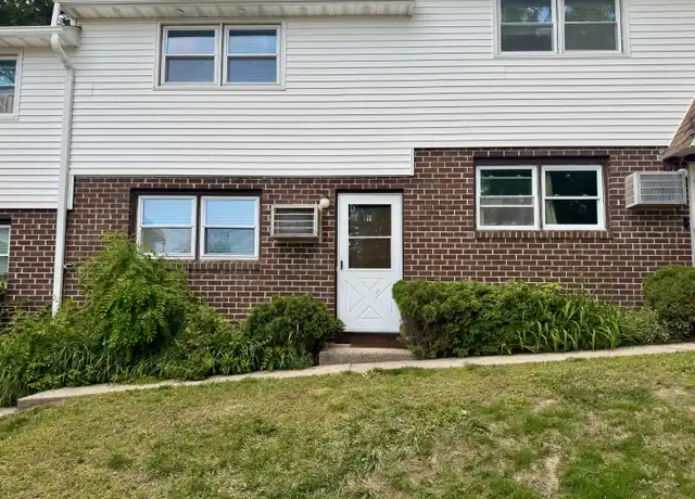 Property at 1370 Highland Ave Unit 9, Waterbury, CT, 06708, 2 beds, 1.5 baths, [object Object]