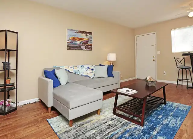 Property at LIV Appartments - 1902 SW 42nd Way, Gainesville, FL, 32607, 1-2 bed, 1 bath, [object Object]