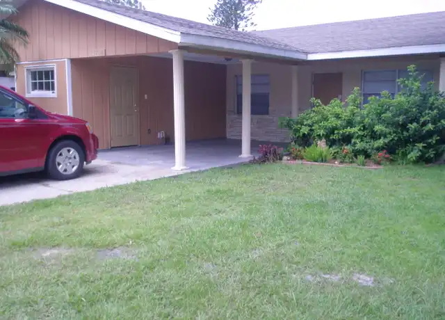 Property at 5708 2nd St W, Bradenton, FL, 34207, 2 beds, 1 bath, [object Object]