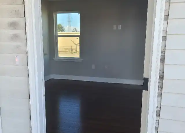 Property at 4228 Downman Rd Unit 4, New Orleans, LA, 70126, 2 beds, 1 bath, [object Object]