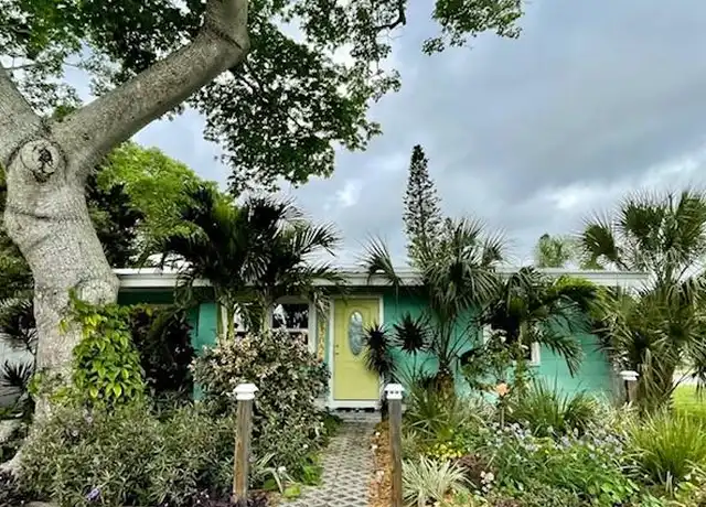 Property at 5302 Jersey Ave S, Gulfport, FL, 33707, 2 beds, 1 bath, [object Object]