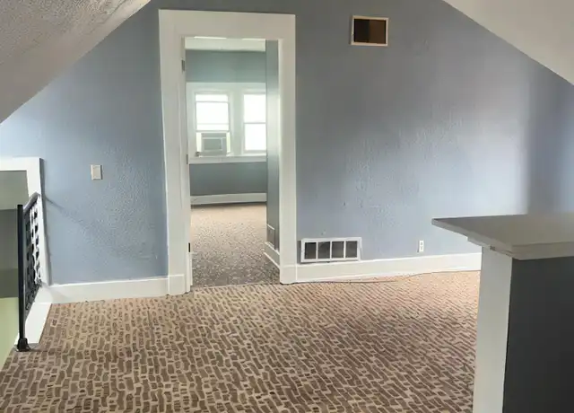 Property at 1041 Beech Ave Unit 3, Cincinnati, OH, 45205, 1 bed, 1 bath, [object Object]