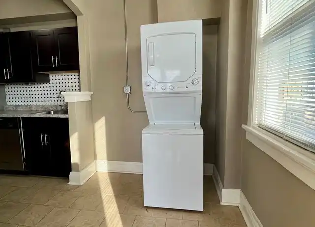 Property at 2243 Jones St Unit 2243306, Omaha, NE, 68102, 1 bed, 1 bath, [object Object]