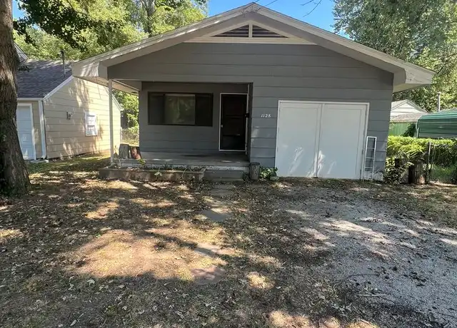 Property at 1128 S Fort Ave, Springfield, MO, 65807, 3 beds, 1 bath, [object Object]