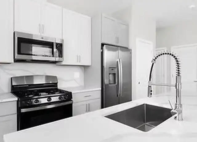 Property at 5071 N Northwest Hwy Unit 203, Chicago, IL, 60630, 2 beds, 2 baths, [object Object]
