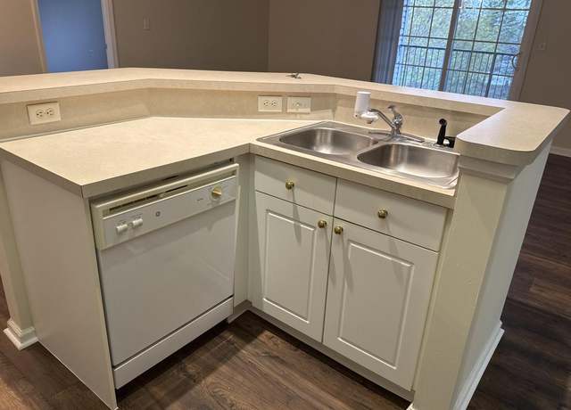 Photo of 1853 Fortstone Ln, Columbus, OH 43228