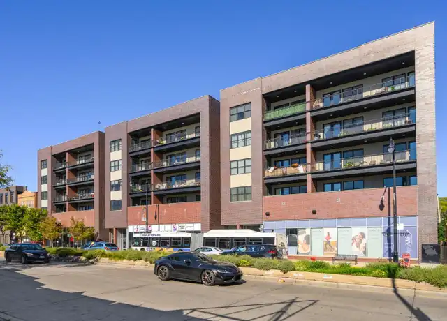 Property at 1832 W Irving Park Rd, Chicago, IL, 60613, 2 beds, 2.5 baths, [object Object]