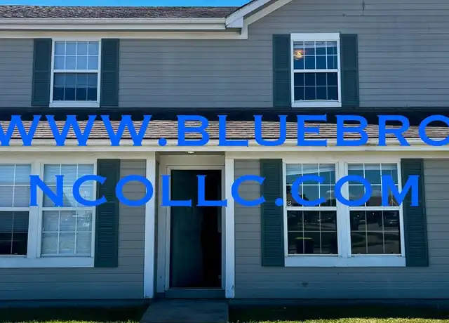 Property at 621 Willow Ln Unit B, Peculiar, MO, 64078, 2 beds, 1.5 baths, [object Object]