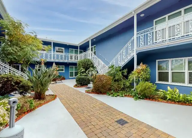 Property at 11284 Montana Ave Unit 16, Los Angeles, CA, 90049, 1 bed, 1 bath, [object Object]