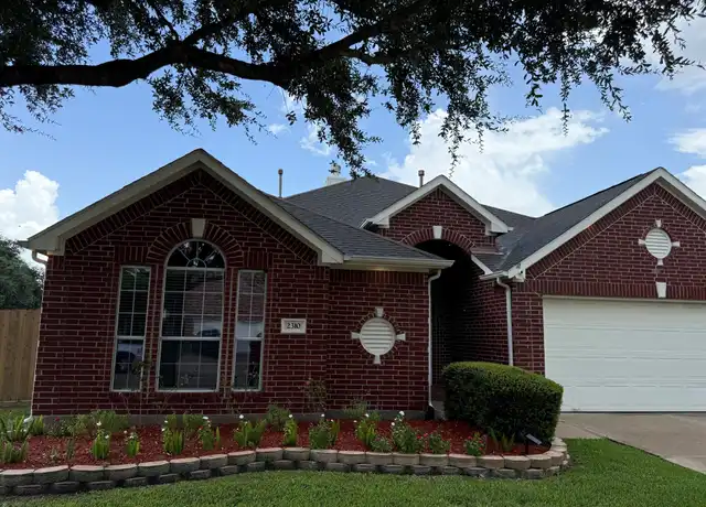Property at 2310 Megellan Point Ln, Pearland, TX, 77584, 4 beds, 2 baths, [object Object]