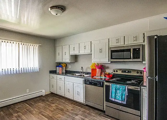 Photo of 3208 W 7th St, Greeley, CO 80634