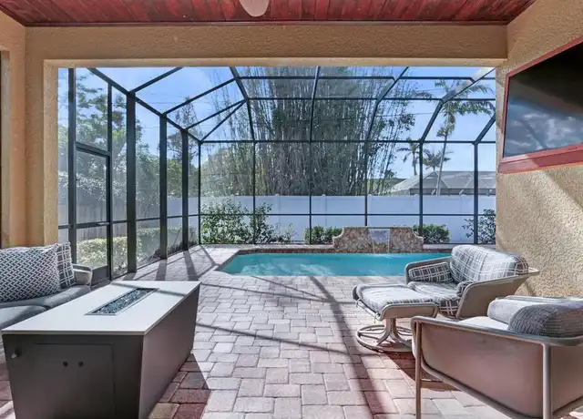 Property at 840 98th Ave N, Naples, FL, 34108, 4 beds, 3 baths, [object Object]