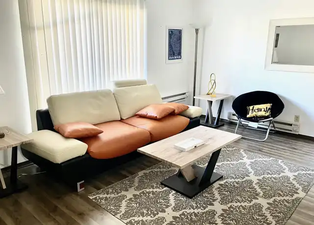 Property at 4860 Creek View Rd Unit 3, Rockford, IL, 61108, 2 beds, 1 bath, [object Object]