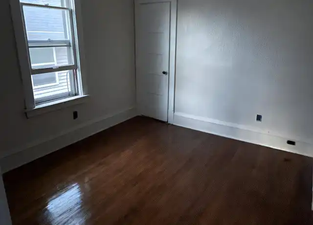 Property at 2417-2419 N 33rd St, Milwaukee, WI, 53210, 2 beds, 1 bath, [object Object]