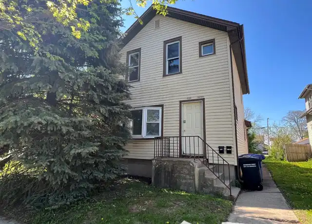 Property at 529 Otter Ave Unit 1, Oshkosh, WI, 54901, 2 beds, 1 bath, [object Object]