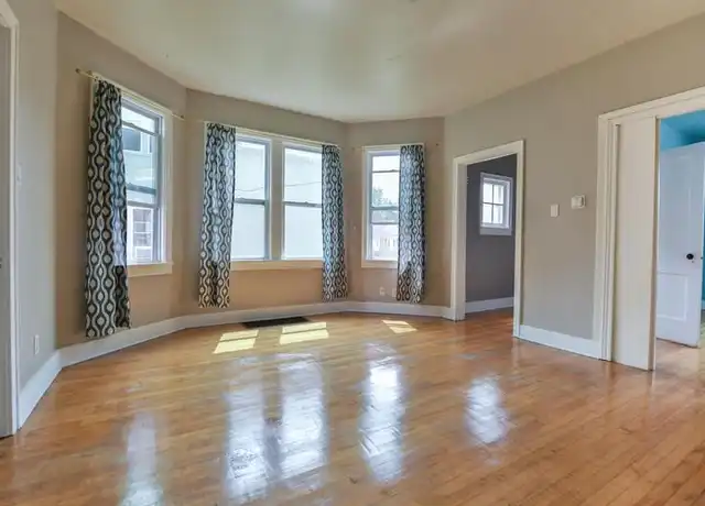 Property at 1217 Chicago St, Green Bay, WI, 54301, 3 beds, 1 bath, [object Object]