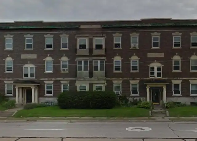 Property at 2106 7th Ave Unit 12, Moline, IL, 61265, 3 beds, 1 bath, [object Object]