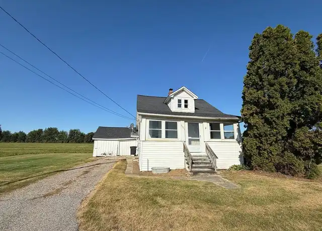 Property at 50811 Romeo Plank Rd, Macomb, MI, 48044, 2 beds, 1 bath, [object Object]