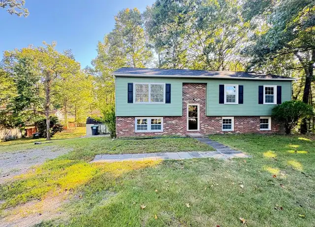 Property at 2 Kelly Ct, Fredericksburg, VA, 22407, 4 beds, 2.5 baths, [object Object]