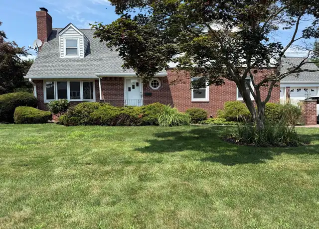 Property at 55 3rd St Unit B, Glen Cove, NY, 11542, 2 beds, 1 bath, [object Object]