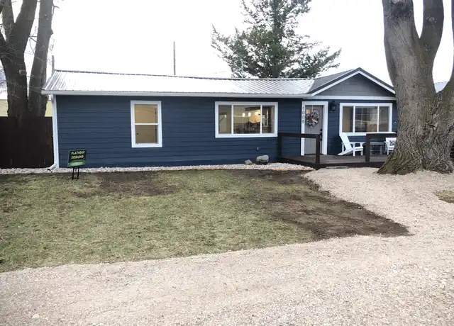 Property at 1008 2nd St E, Polson, MT, 59860, 2 beds, 1 bath, [object Object]