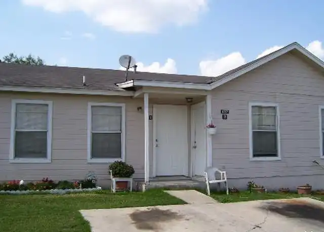 Property at 627 I St Unit 1, San Antonio, TX, 78220, 2 beds, 1 bath, [object Object]