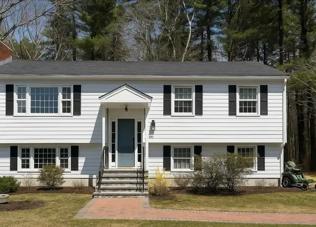 Property at 237 Carlisle Rd Unit 1, Bedford, MA, 01730, 3 beds, 1 bath, [object Object]