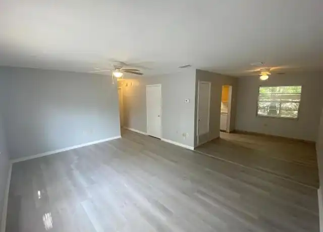 Property at 1610 High St, Leesburg, FL, 34748, 2 beds, 1 bath, [object Object]