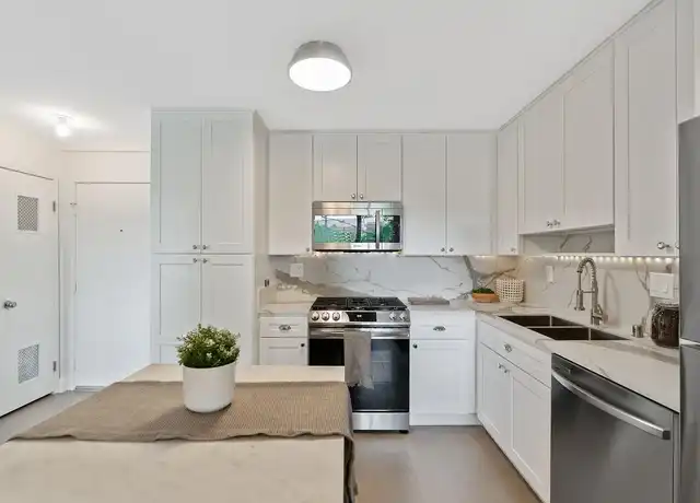 Property at West View Terrace - 2501 S West View St, Los Angeles, CA, 90016, 1-2 bed, 1 bath, [object Object]