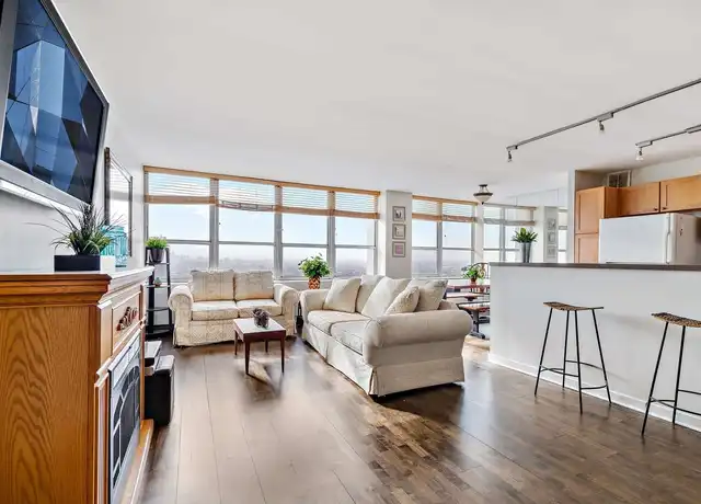 Property at 655 W Irving Park Rd #4103, Chicago, IL, 60613, 1 bed, 1 bath, [object Object]