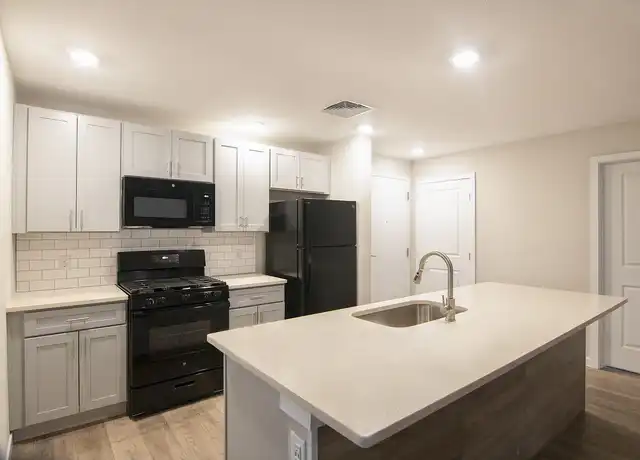 Property at Commerce Park Apartments - 3000 Russel Dr, Harrisburg, PA, 17110, 0 beds, 1 bath, [object Object]