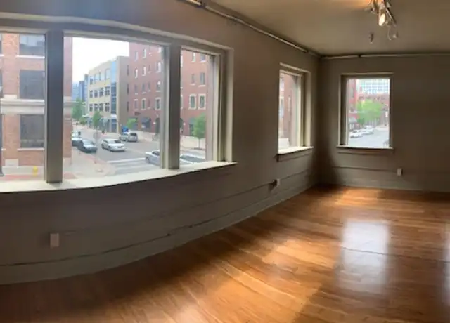 Property at 100 Commerce Ave SW Unit 202, Grand Rapids, MI, 49503, 2 beds, 1 bath, [object Object]