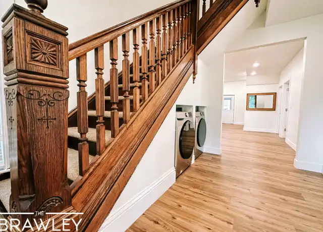 Property at 509 N Washington St, Bloomington, IN, 47408, 6 beds, 6 baths, [object Object]