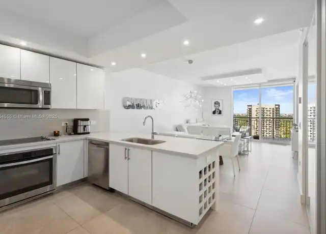 Property at 999 SW 1st Ave #2809, Miami, FL, 33130, 2 beds, 2 baths, [object Object]