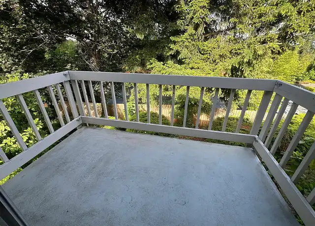 Property at Bridgeport Terrace Apartments - 3332 Bridgeport Way W, University Place, WA, 98466, 2 beds, 1 bath, [object Object]