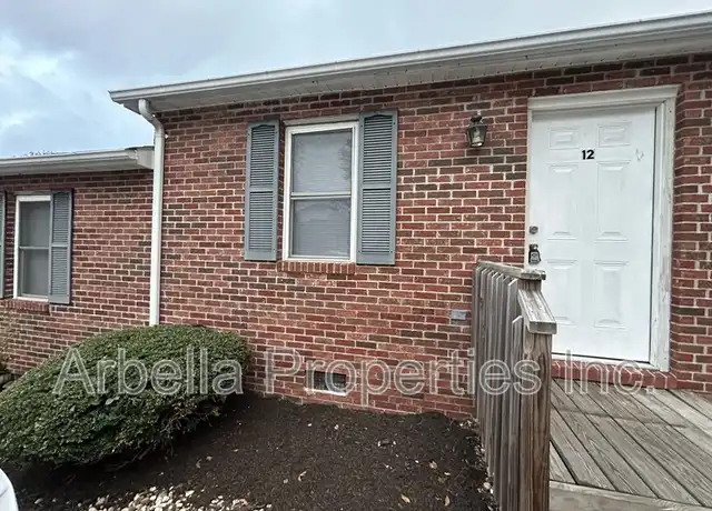 Property at 1909 Cherokee Rd Unit 12, Johnson City, TN, 37604, 1 bed, 1 bath, [object Object]