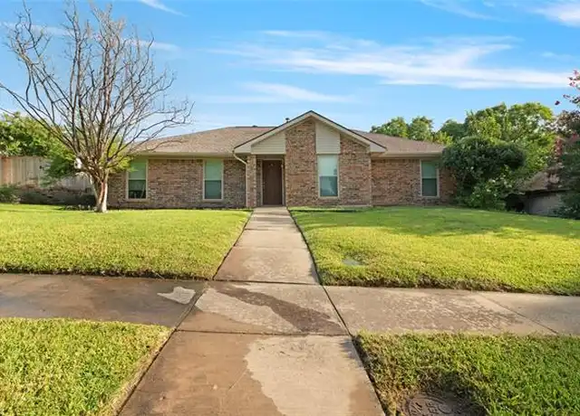 Property at 1610 Saint James Dr, Carrollton, TX, 75007, 4 beds, 2 baths, [object Object]