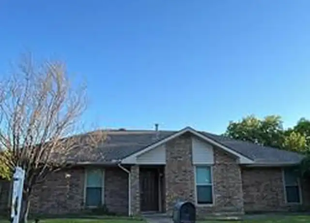 Property at 1610 Saint James Dr, Carrollton, TX, 75007, 4 beds, 2 baths, [object Object]