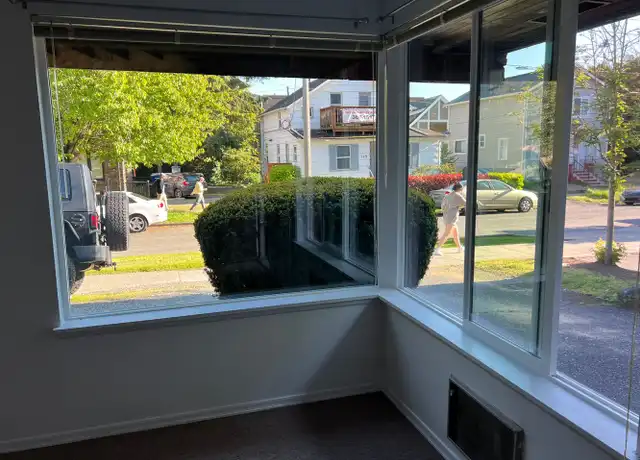 Property at 710 NE 43rd St Unit 710, Seattle, WA, 98105, 1 bed, 1 bath, [object Object]